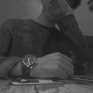 美女的🍌伸到🍑屁股眼里面
